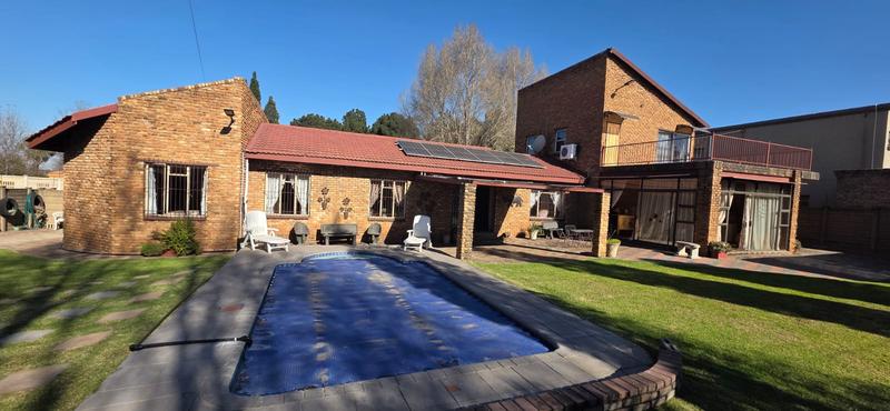 5 Bedroom Property for Sale in Vanderbijlpark SE 4 Gauteng