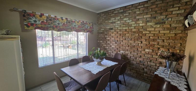 5 Bedroom Property for Sale in Vanderbijlpark SE 4 Gauteng