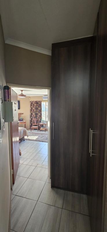 5 Bedroom Property for Sale in Vanderbijlpark SE 4 Gauteng