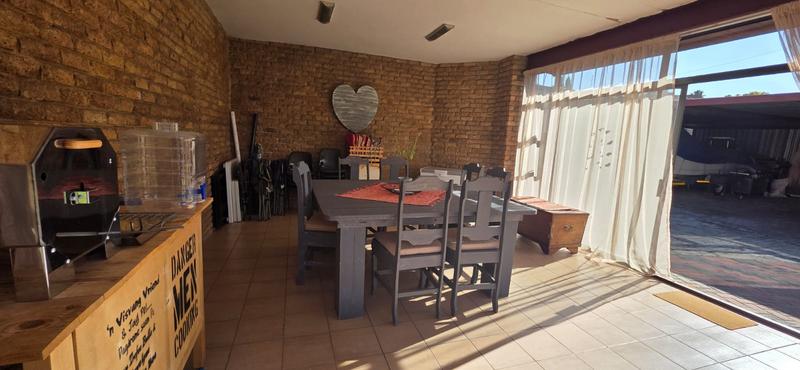 5 Bedroom Property for Sale in Vanderbijlpark SE 4 Gauteng