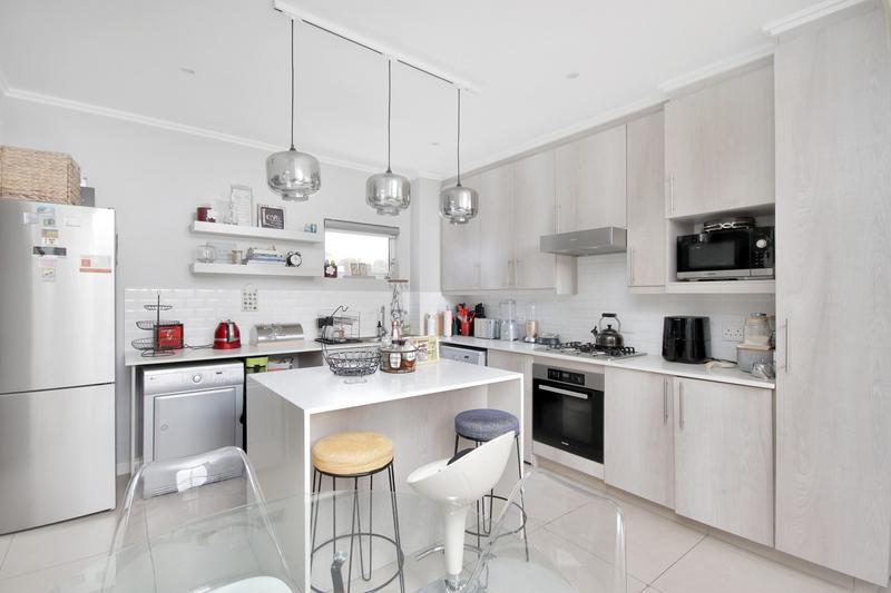 2 Bedroom Property for Sale in Morningside Gauteng