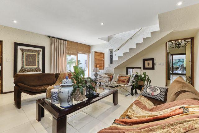 4 Bedroom Property for Sale in Sunninghill Gauteng