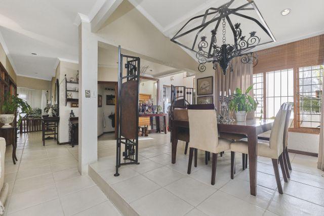 4 Bedroom Property for Sale in Sunninghill Gauteng