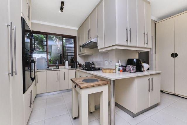 4 Bedroom Property for Sale in Sunninghill Gauteng