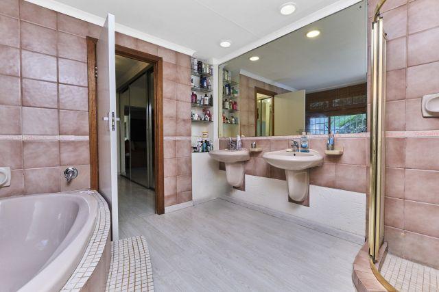 4 Bedroom Property for Sale in Sunninghill Gauteng