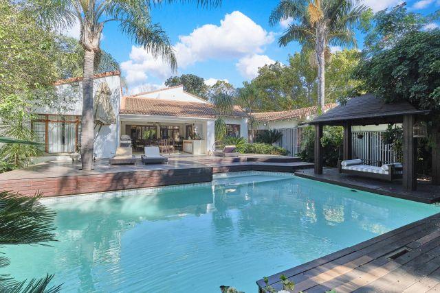4 Bedroom Property for Sale in Sunninghill Gauteng