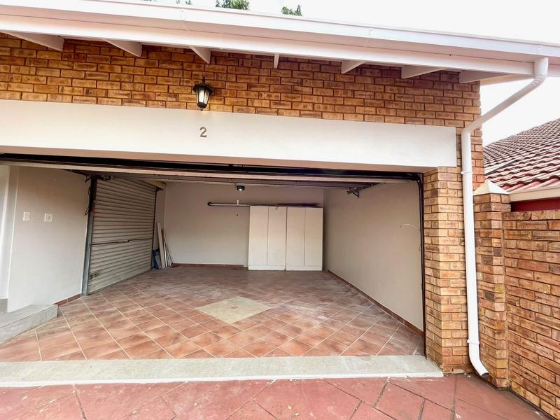 To Let 3 Bedroom Property for Rent in Eldoglen Gauteng