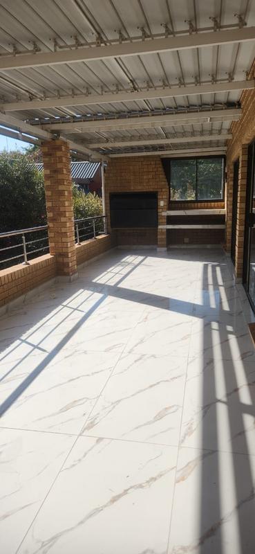 To Let 5 Bedroom Property for Rent in Eldopark Gauteng