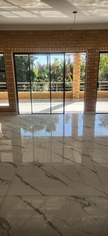 5 Bedroom Property for Sale in Eldopark Gauteng