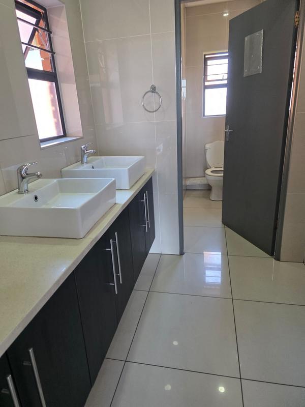 3 Bedroom Property for Sale in Eveleigh Gauteng