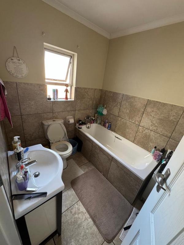 To Let 3 Bedroom Property for Rent in Die Wilgers Gauteng