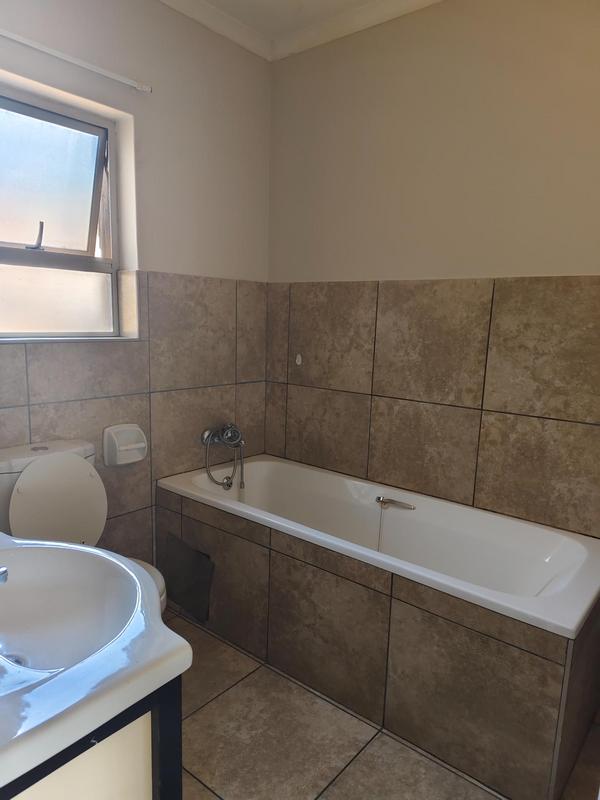To Let 3 Bedroom Property for Rent in Die Wilgers Gauteng