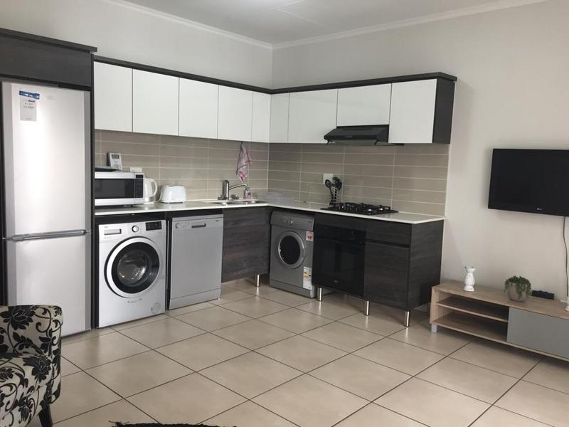 1 Bedroom Property for Sale in Greenstone Hill Gauteng