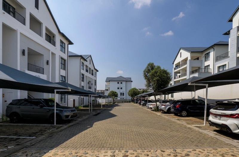 1 Bedroom Property for Sale in Greenstone Hill Gauteng