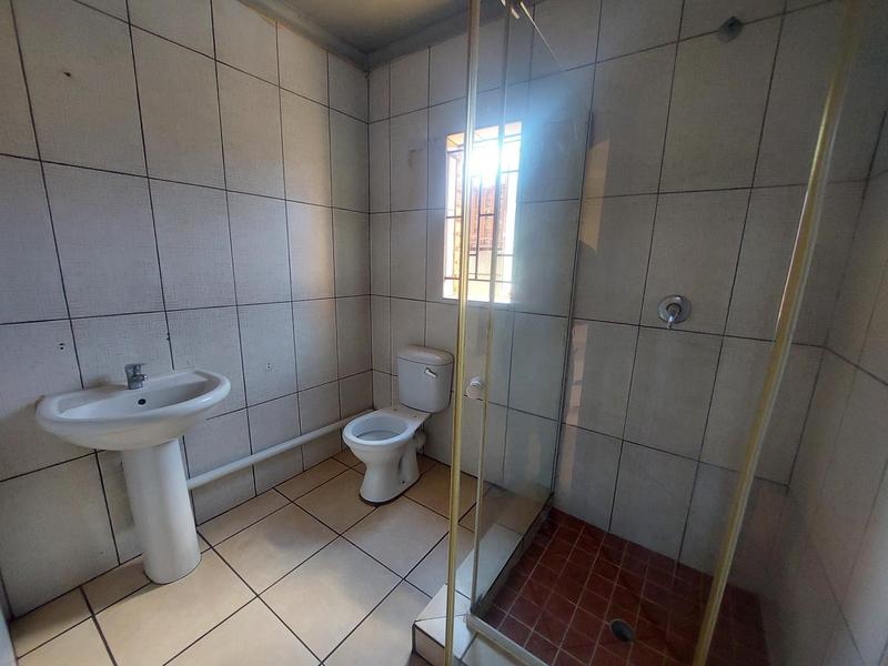 To Let 2 Bedroom Property for Rent in Laudium Gauteng