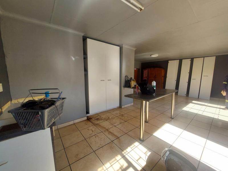 To Let 2 Bedroom Property for Rent in Laudium Gauteng