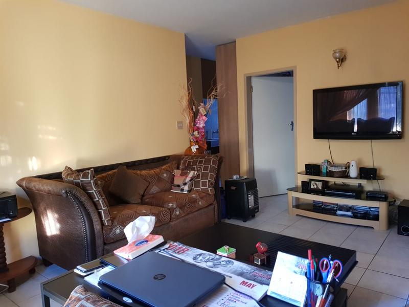 To Let 2 Bedroom Property for Rent in Clubview Gauteng
