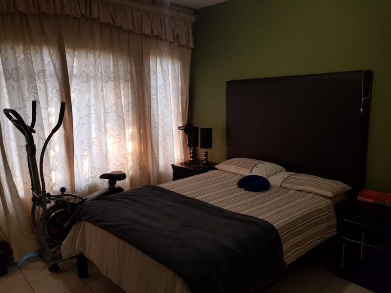 To Let 2 Bedroom Property for Rent in Clubview Gauteng