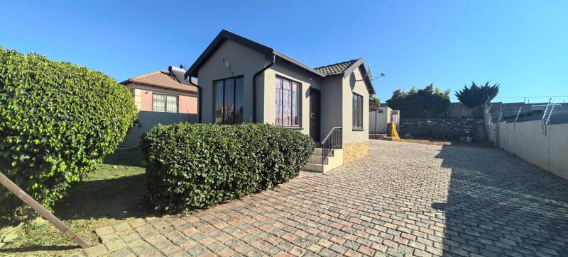To Let 3 Bedroom Property for Rent in Olievenhoutbosch Gauteng