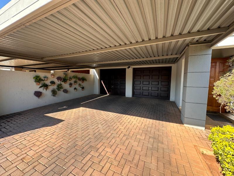 3 Bedroom Property for Sale in Green Acres Estate Gauteng
