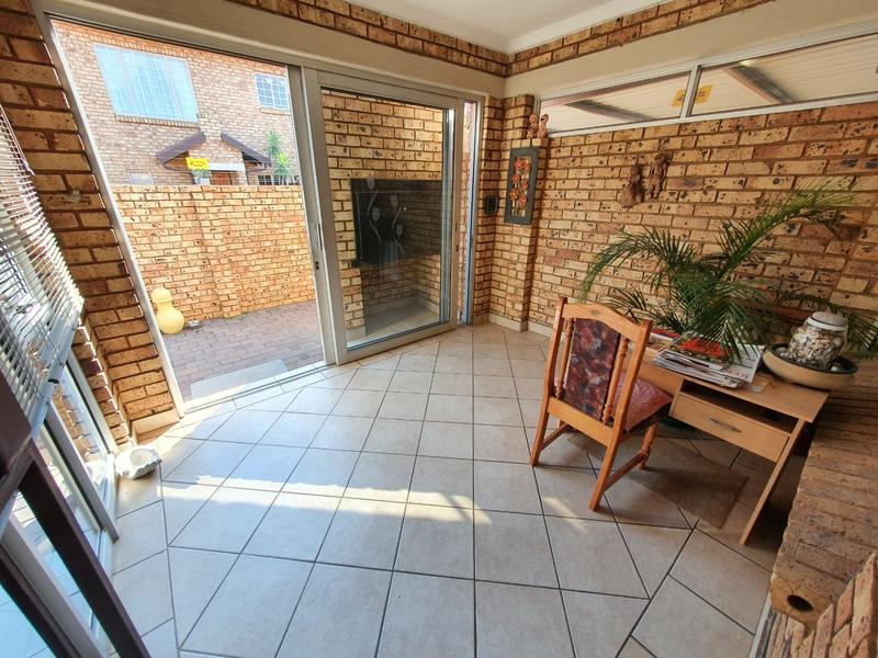 2 Bedroom Property for Sale in Sinoville Gauteng