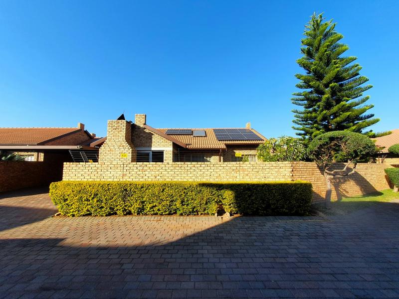 2 Bedroom Property for Sale in Sinoville Gauteng