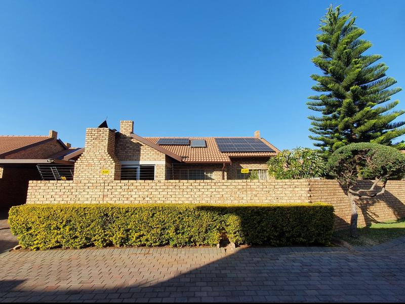 2 Bedroom Property for Sale in Sinoville Gauteng