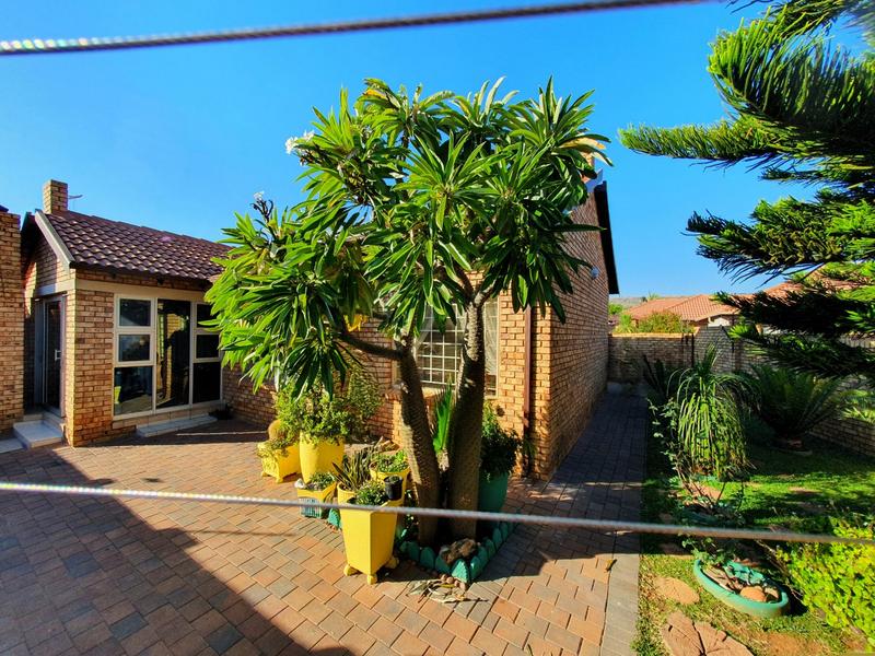 2 Bedroom Property for Sale in Sinoville Gauteng