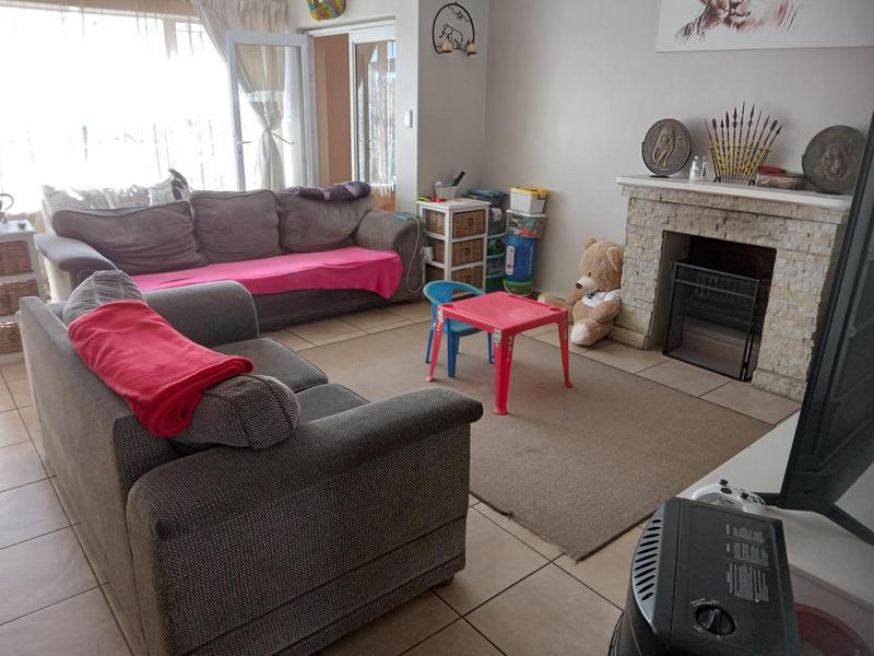 3 Bedroom Property for Sale in Croydon Gauteng