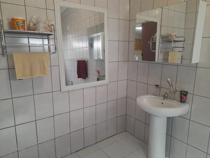 To Let 2 Bedroom Property for Rent in Greenside Gauteng