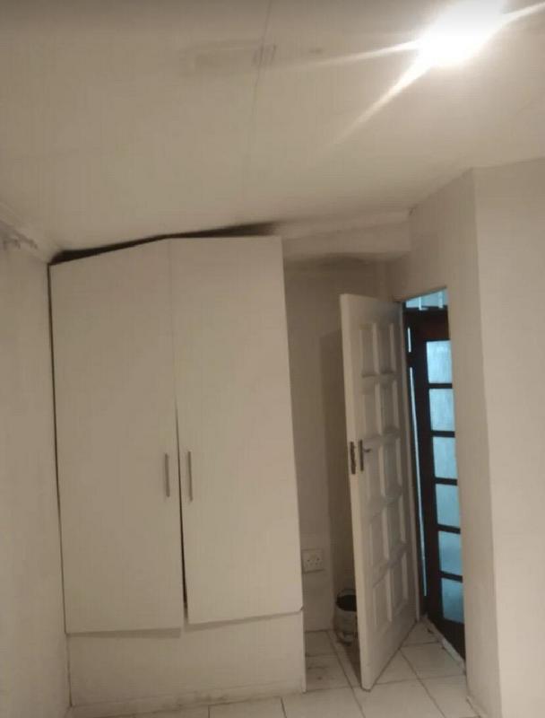 To Let 2 Bedroom Property for Rent in Malvern Gauteng