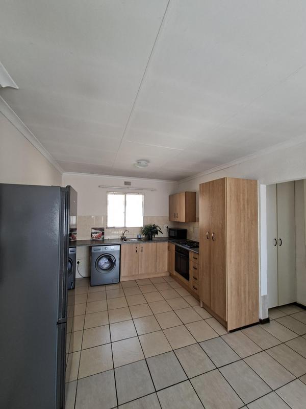 To Let 2 Bedroom Property for Rent in Ormonde Gauteng