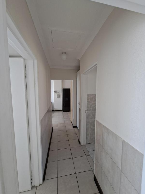 To Let 2 Bedroom Property for Rent in Ormonde Gauteng