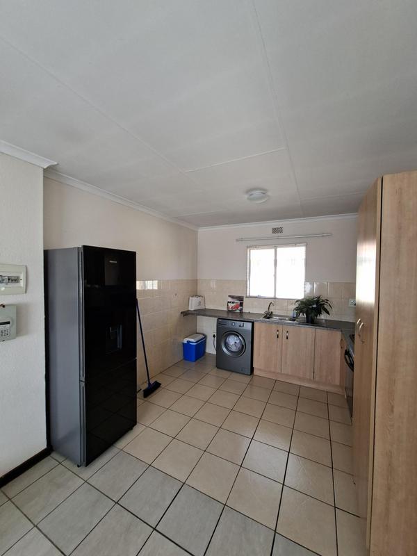 To Let 2 Bedroom Property for Rent in Ormonde Gauteng