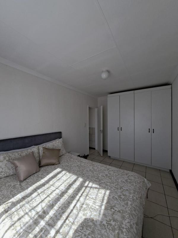 To Let 2 Bedroom Property for Rent in Ormonde Gauteng