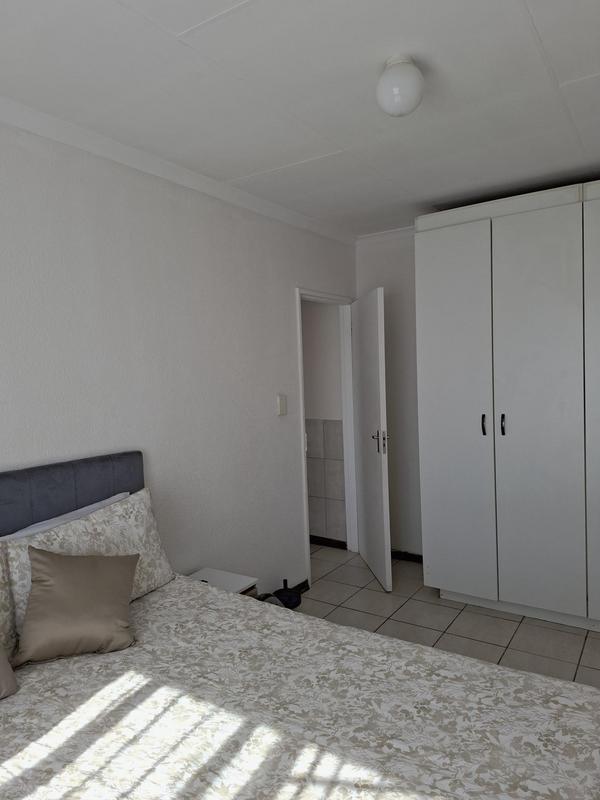To Let 2 Bedroom Property for Rent in Ormonde Gauteng