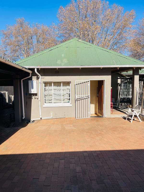 3 Bedroom Property for Sale in Bezuidenhout Valley Gauteng