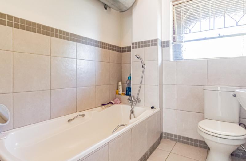 2 Bedroom Property for Sale in Croydon Gauteng