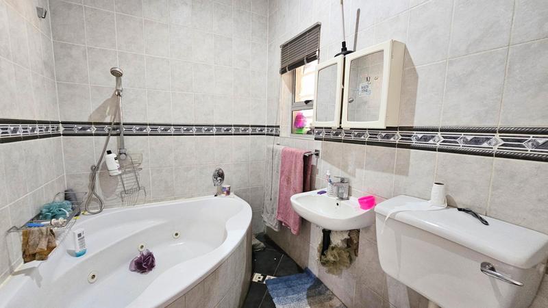 3 Bedroom Property for Sale in Croydon Gauteng