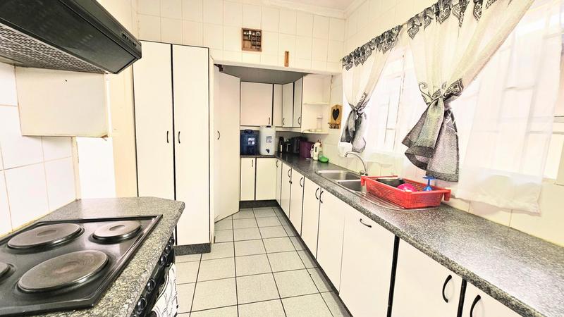 3 Bedroom Property for Sale in Croydon Gauteng