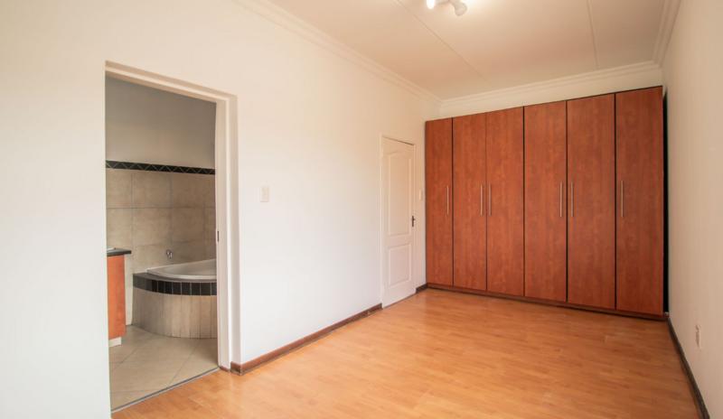 2 Bedroom Property for Sale in Eastleigh Ridge Gauteng