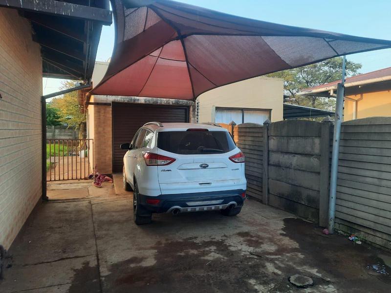 3 Bedroom Property for Sale in Duncanville Gauteng