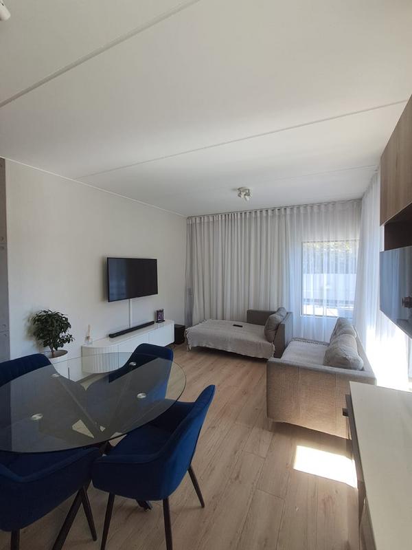 To Let 3 Bedroom Property for Rent in Broadacres Gauteng