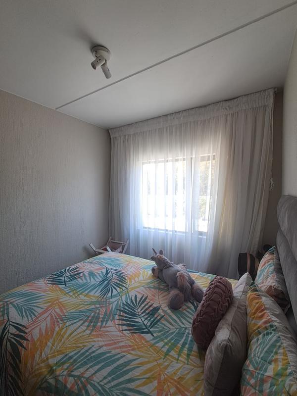 To Let 3 Bedroom Property for Rent in Broadacres Gauteng