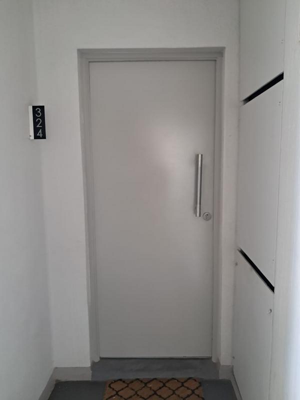 To Let 3 Bedroom Property for Rent in Broadacres Gauteng