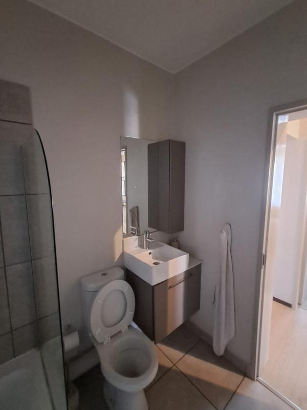 To Let 3 Bedroom Property for Rent in Broadacres Gauteng