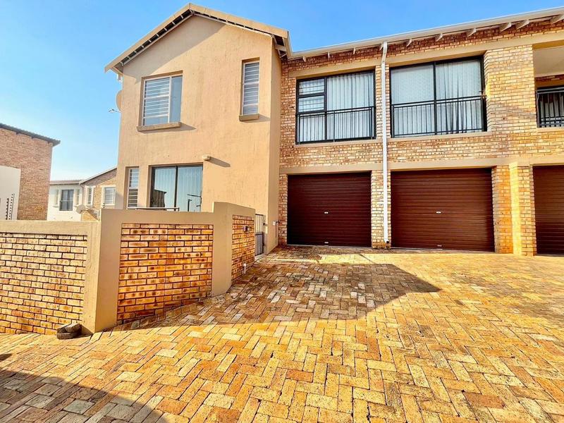 To Let 3 Bedroom Property for Rent in Wilgeheuwel Gauteng