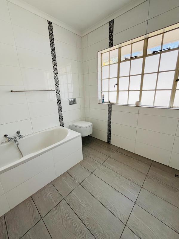 4 Bedroom Property for Sale in Bedfordview Gauteng