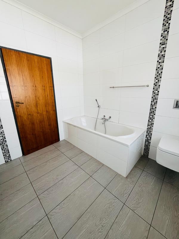 4 Bedroom Property for Sale in Bedfordview Gauteng