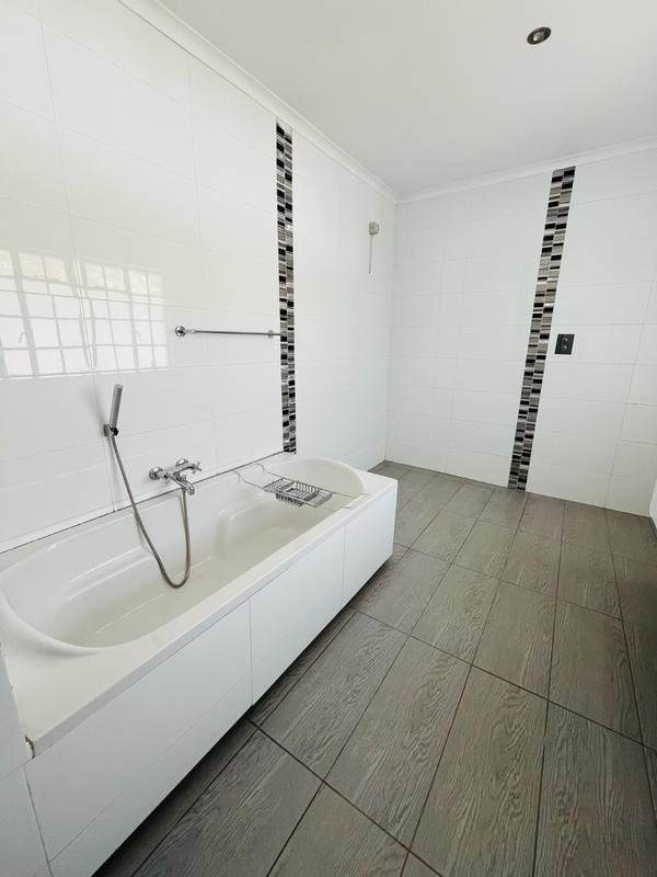 4 Bedroom Property for Sale in Bedfordview Gauteng